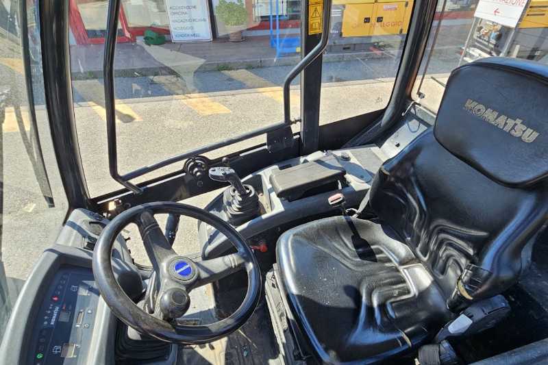 OmecoHub - Immagine KOMATSU WA70-7